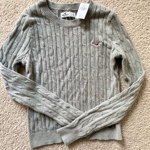 Hollister sweater
